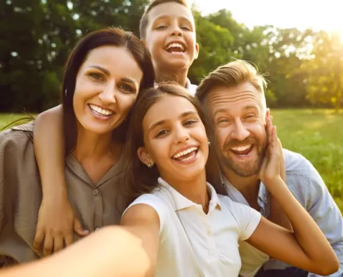 D1 Dental Concept Clinique Dentaire - Dentistes & Hygiénistes - Sourire famille hygiene dentaire mont sur lausanne D1DentalConcept
